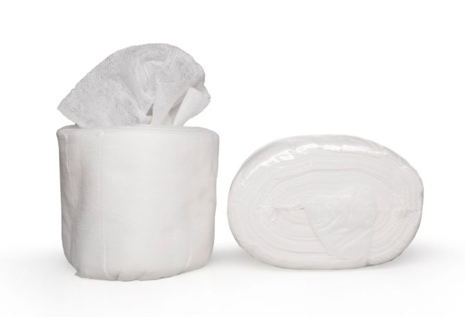 medichem Tücherrolle ohne Lösung Tücherrolle - 25 x 25 cm - 3 x 70 Tücher